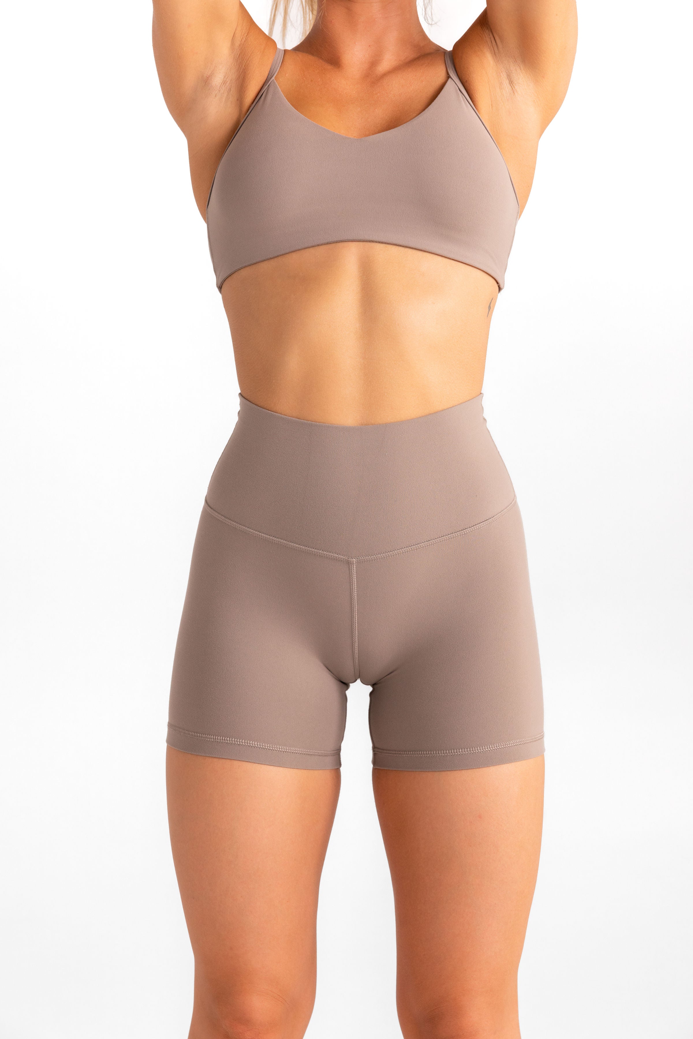 Understanding Cameltoe: Why Women Seek to Avoid It - Vivie Intimates